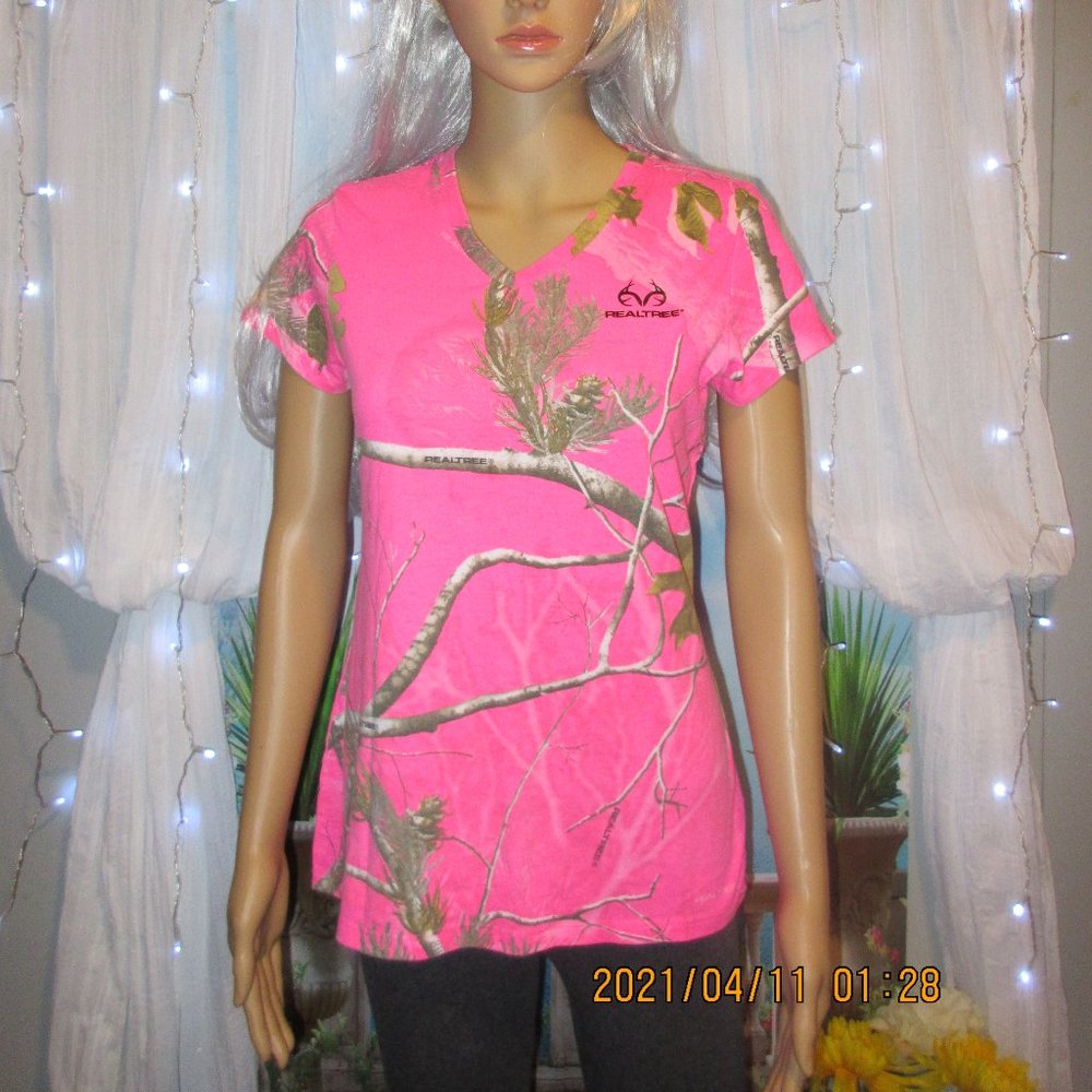 Ladies/Juniors Realtree Xtra Tee